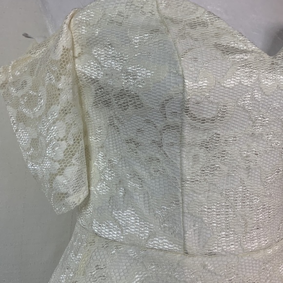 ASOS Cream Lace Peplum Off the Shoulder Dress- EUC - Picture 6 of 16